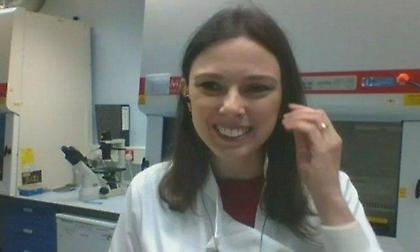 Ελληνίδα ερευνήτρια εξηγεί με απλά λόγια την ιστορική ανακάλυψη για τον καρκίνο