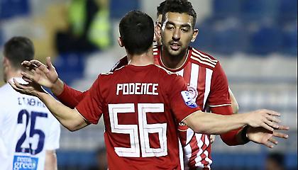 «Μπλέξιμο» με Ποντένσε!