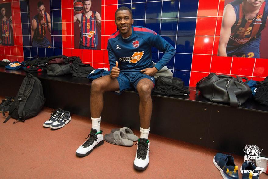 Άρχισε προπονήσεις με Μπασκόνια και ετοιμάζεται για… ΣΕΦ ο Κρίστον