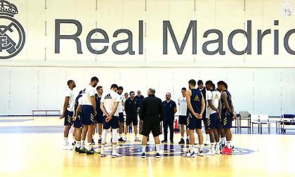 Ενός λεπτού σιγή για Κόμπι στην προπόνηση της Ρεάλ (video)