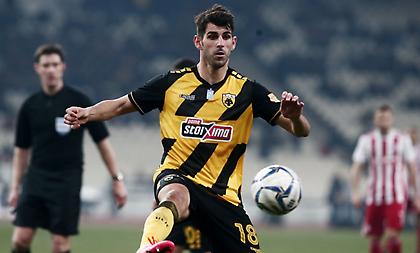 Daily Mail: «Απέρριψε δεύτερη πρόταση της Γουλβς για Ολιβέιρα η ΑΕΚ»