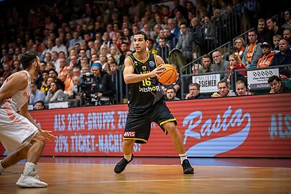 Θριαμβευτικά στους «16» η ΑΕΚ!