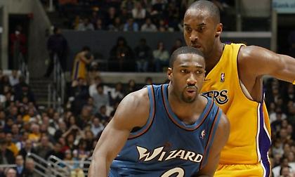 Κόμπι: Ο Γκίλμπερτ Αρίνας ξεκινά να προπονεί εις μνήμην του! (photo)