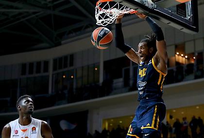 Χάνει Έβανς και ψάχνεται για Ρόμπινσον η Χίμκι