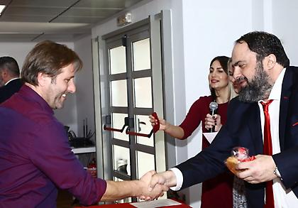 Μαρινάκης: «Εμείς δεν εκβιάζουμε, δεν σπάμε γραφεία βουλευτών. Πάρτε το πρωτάθλημα, το αξίζετε»!