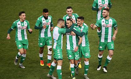 Παίζουν Σένκεφελντ-Ινσούα, προβάδισμα ο Νάγκι