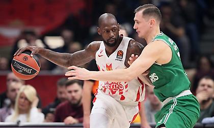 Τιμά τον Κόμπι ο Γκιστ (pics)