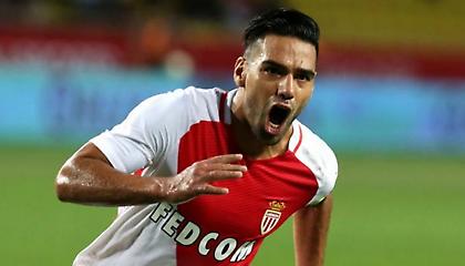 «Δώρο» Φαλκάο στον Ολυμπιακό!