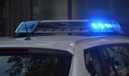 Άγνωστοι εισέβαλαν με αυτοκίνητο σε κατάστημα στον Ασπρόπυργο