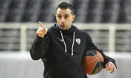 Εκτός Σχίζας, Καραμανώλης στον ΠΑΟΚ