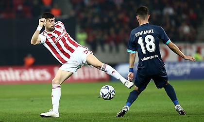 «Ερυθρόλευκη» κατοστάρα ο Μπουχαλάκης