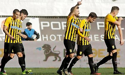 LIVE: Άρης-Πανιώνιος 2-0