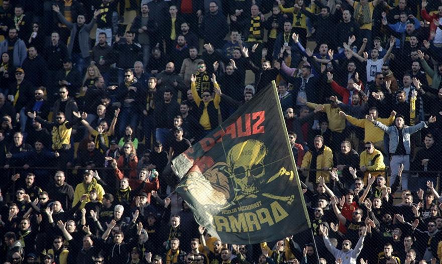 Επίθεση στον διαιτητή Σέζο από Άρη: «Στείλτε τους ανίκανους σπίτι τους»