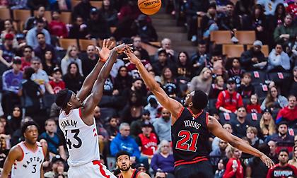 Διέλυσαν τους Μπουλς οι Ράπτορς