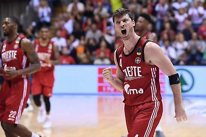 Το buzzer beater νίκης του Φερνάντες στο ιταλικό Top 5 (video)