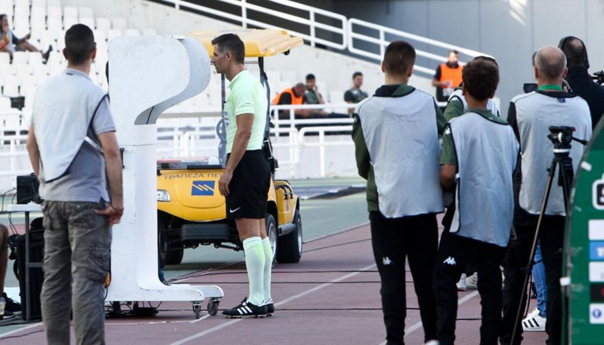 «Άγριο ξύλο στο Περιστέρι - Ρεσιταλάκι Σιδηρόπουλου - Τι κάνεις ρε Παντελίδη;»