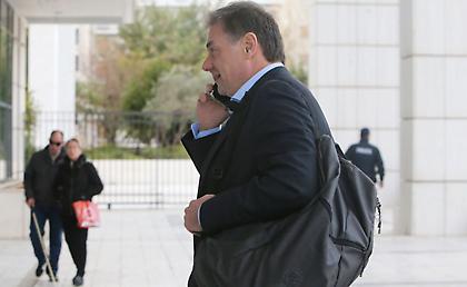 Δεν καταθέτει την Τετάρτη ο Βασσάρας