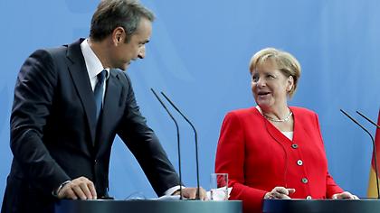 Μέρκελ, Μητσοτάκης και επιχειρηματίες σε τραπέζι με μενού 44 δισ.