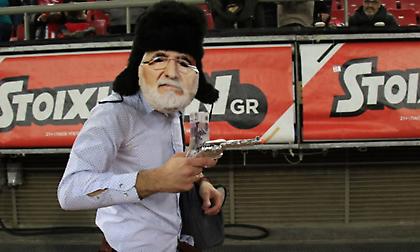 Γράφτηκε στην έκθεση του παρατηρητή ο «μασκοφόρος» με τα ρούβλια και το… όπλο!