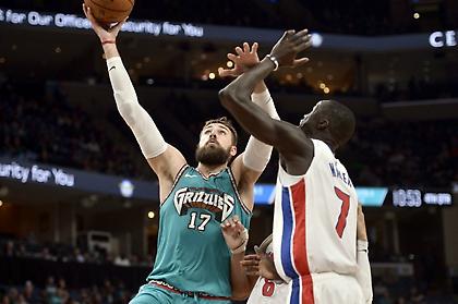 Εντυπωσιακός ο Βαλαντσιούνας απέναντι στους Πίστονς (video)