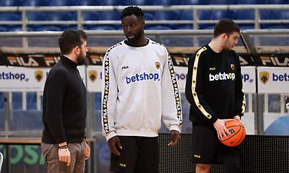 Γκραντ: «Είναι ανεκτίμητη η παρουσία του Ζήση στην ομάδα»