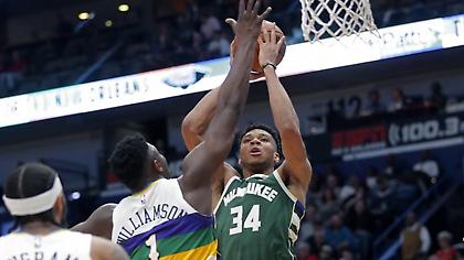 Άνετη νίκη των Μπακς στη Νέα Ορλεάνη, με… MVP Γιάννη! (vids)