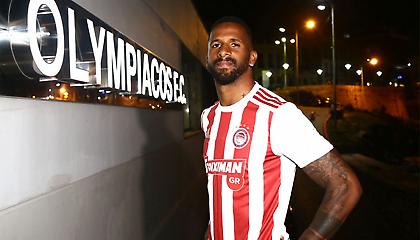 «Άφωνοι» στον Ολυμπιακό με Καφού