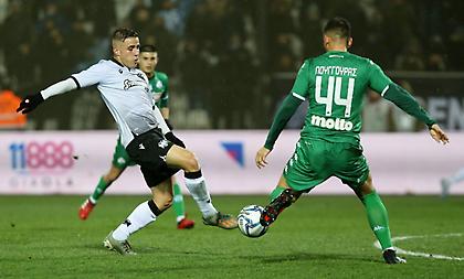 Το φάουλ του Πούγγουρα που ξεσήκωσε θύελλα διαμαρτυριών στην Τούμπα (video)