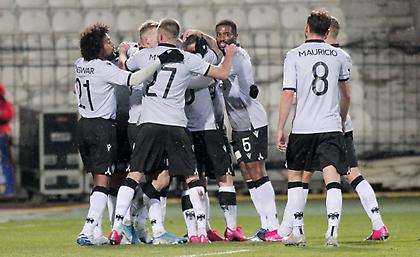 Κεφαλιά του Βαρέλα και 2-0 ο ΠΑΟΚ (video)