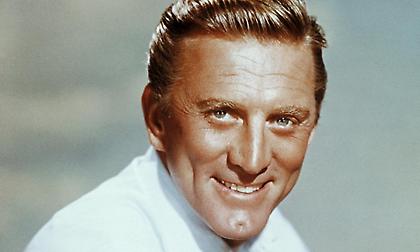 Πέθανε ο θρυλικός ηθοποιός Κερκ Ντάγκλας