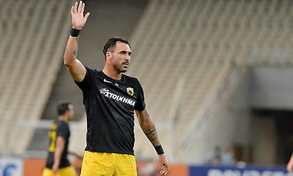 «Κρεμάει» τα παπούτσιά του ο Αλμέιδα