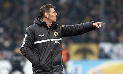 Καρέρα: «Να δώσουμε χαρά στον κόσμο μας»