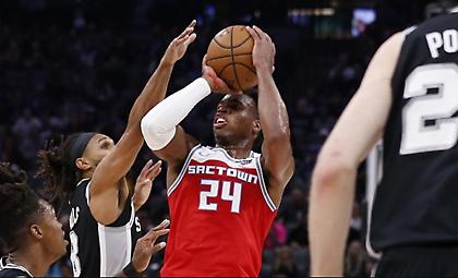 Η ιστορική βραδιά του Χιλντ που ξεπέρασε και τον Κάρι (video)