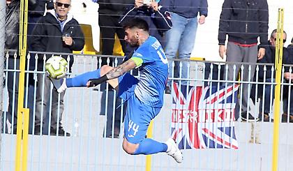 Ανατροπή και εξάρα ο ΠΑΣ Γιάννινα - Διέλυσε τον Πλατανιά ο Απόλλων