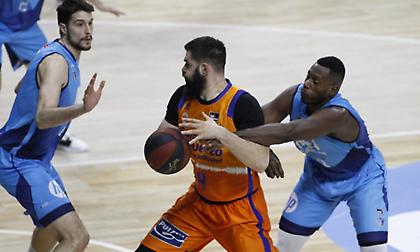 Δύσκολη νίκη για Βαλένθια