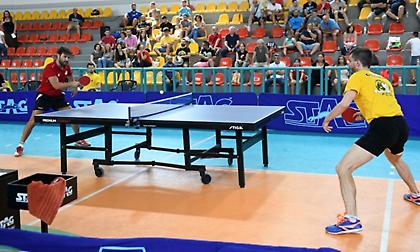 Ο Ολυμπιακός κυριάρχησε στο ντέρμπι και η ΑΕΚ σιγούρεψε τον τίτλο στην Α1 πινγκ πονγκ ανδρών