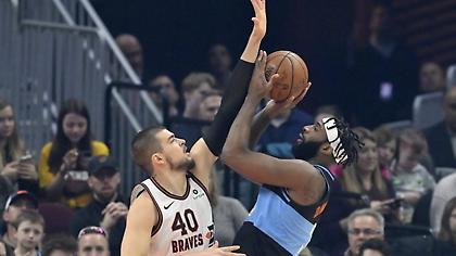 Το ντεμπούτο του Ντράμοντ στους «Καβς» με δύο τρίποντα (video)