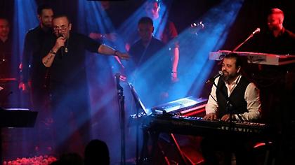 Λαμπερή η πρεμιέρα του συνθέτη Κυριάκου Παπαδόπουλου στην «ΟΔΟΣ ΛΥΣΙΟΥ»