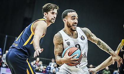 «Καθάρισε» με Μπούκερ και Σβεντ η Χίμκι