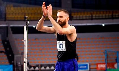 Στο εξωτερικό Μπανιώτης, Πόλακ, Πεσιρίδου, ακύρωσε μίτινγκ ο Καραλής