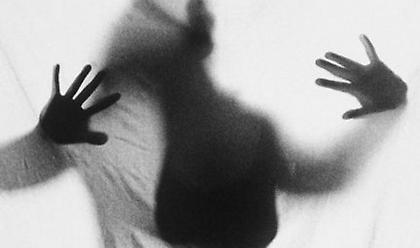 Μανωλάδα: Η συγκλονιστική μαρτυρία μητέρας και κόρης για τον ληστή-βιαστή (vid)