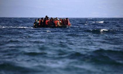 Ισπανία: Οι αρχές διέσωσαν τουλάχιστον 190 μετανάστες στη θάλασσα