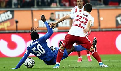 Η φάση στην οποία ζήτησε πέναλτι ο Ολυμπιακός (video)