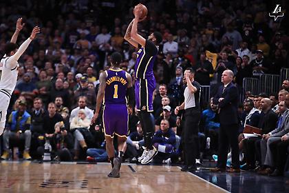 Άλωσαν το Ντένβερ οι Λέικερς, στοπ στους Ράπτορς