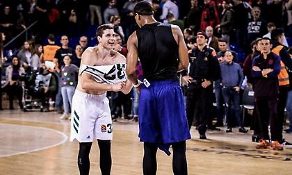 Φρεντέτ-Μπράντον Ντέιβις: Τα φιλαράκια σμίξανε στην Ευρωλίγκα (Video)