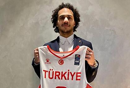 Αναβάλλεται λόγω τραυματισμού το ντεμπούτο του Λάρκιν με Τουρκία