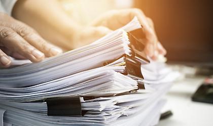 Τέλος στο «κυνήγι» εγγράφων: Σε μια πλατφόρμα όλα τα στοιχεία των πολιτών