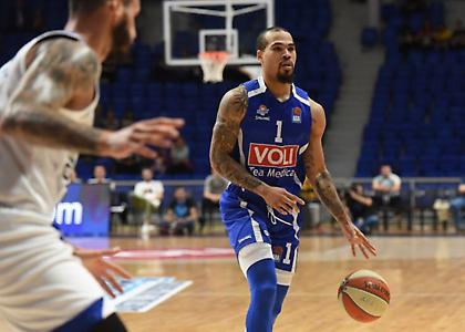 Έγινε… Μαυροβούνιος ο Κομπς και παίζει στα «παράθυρα»