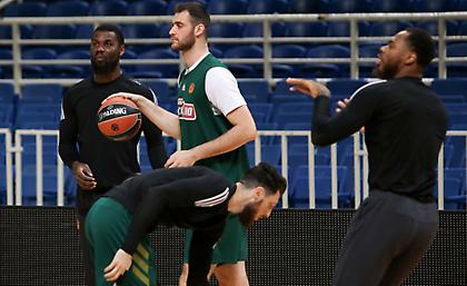 «Μάχιμοι» Τόμας-Ράουτινς, έξω ο Ουάιλι με Μπαρτσελόνα