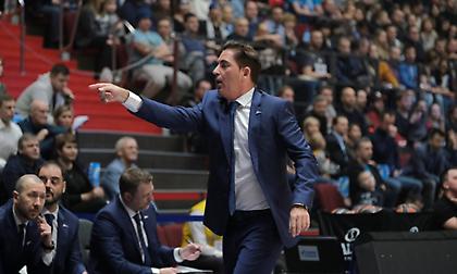 Ποδαρικό με το… αριστερό για τον Πασκουάλ στη Ζενίτ!